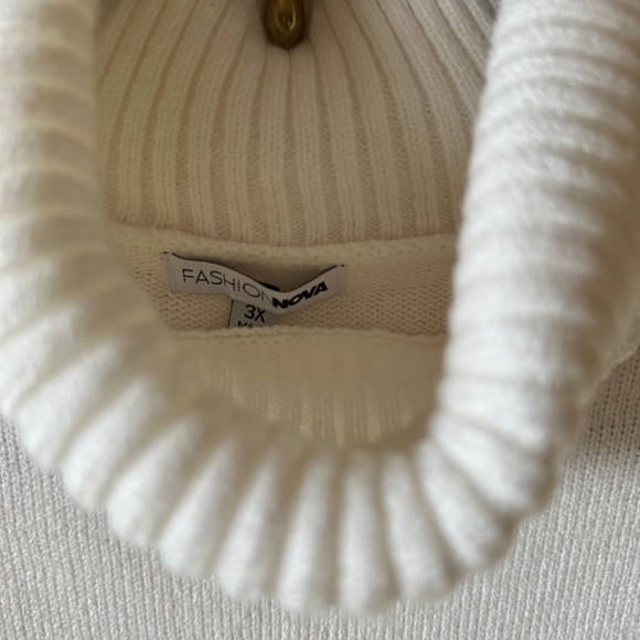 NWOT! Top Prize Sweater Mini Dress - White - Picture 5 of 12